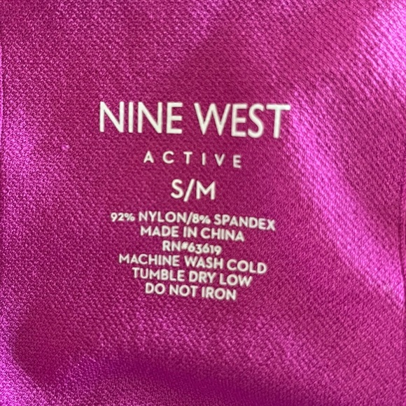 NWT Nine West Pink Removable Cups Active Sports Bra size S//M - Picture 3 of 7